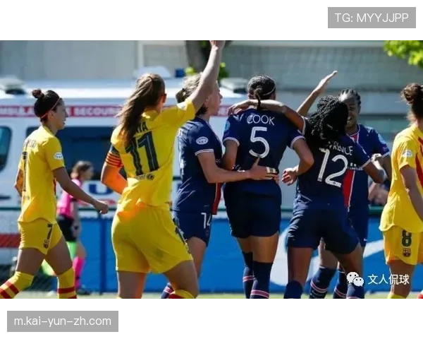 五后卫体系在欧冠判罚尺度下的防守动作风险控制